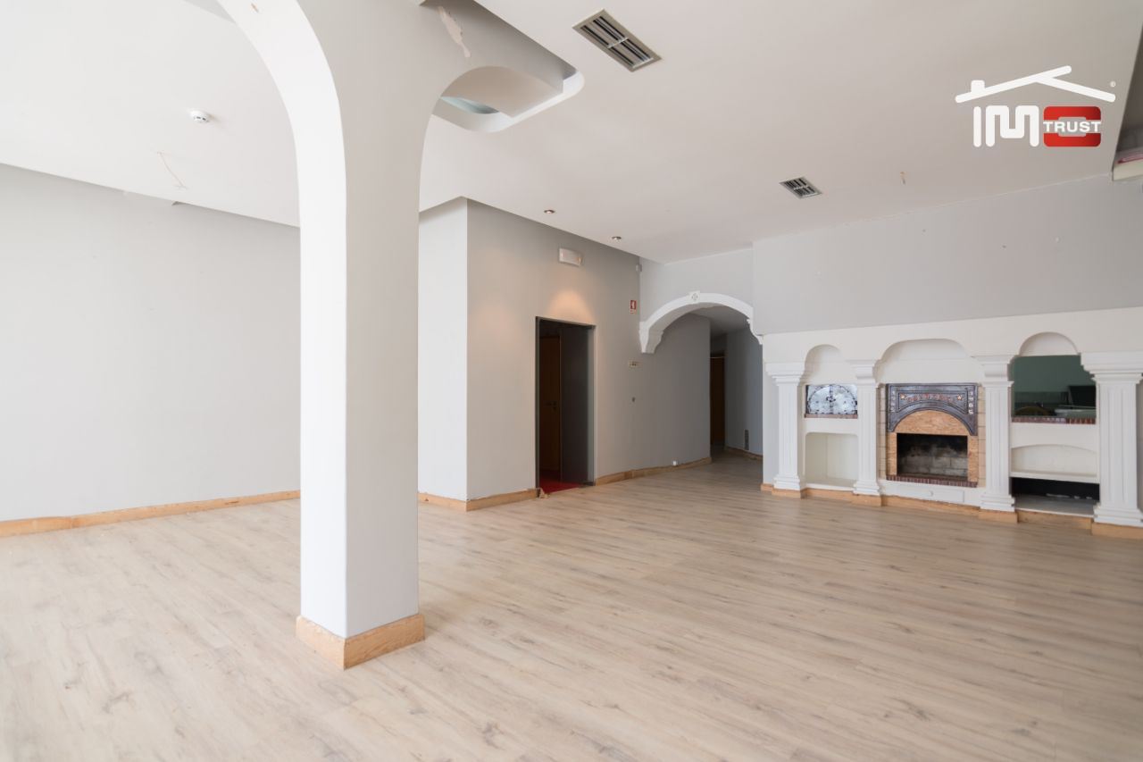 Negócio para Venda em Nossa Senhora da Piedade