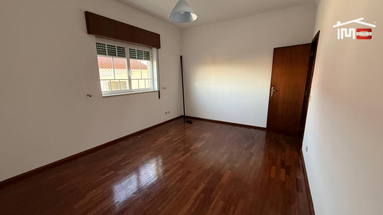 Moradia T3 para Venda em Povoa da Isenta