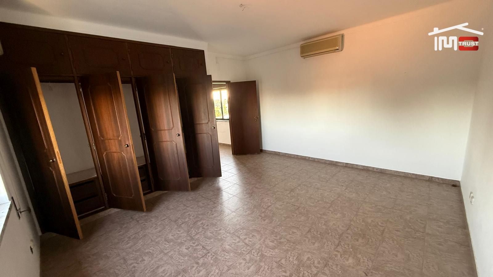 Moradia T3 para Venda em Povoa da Isenta