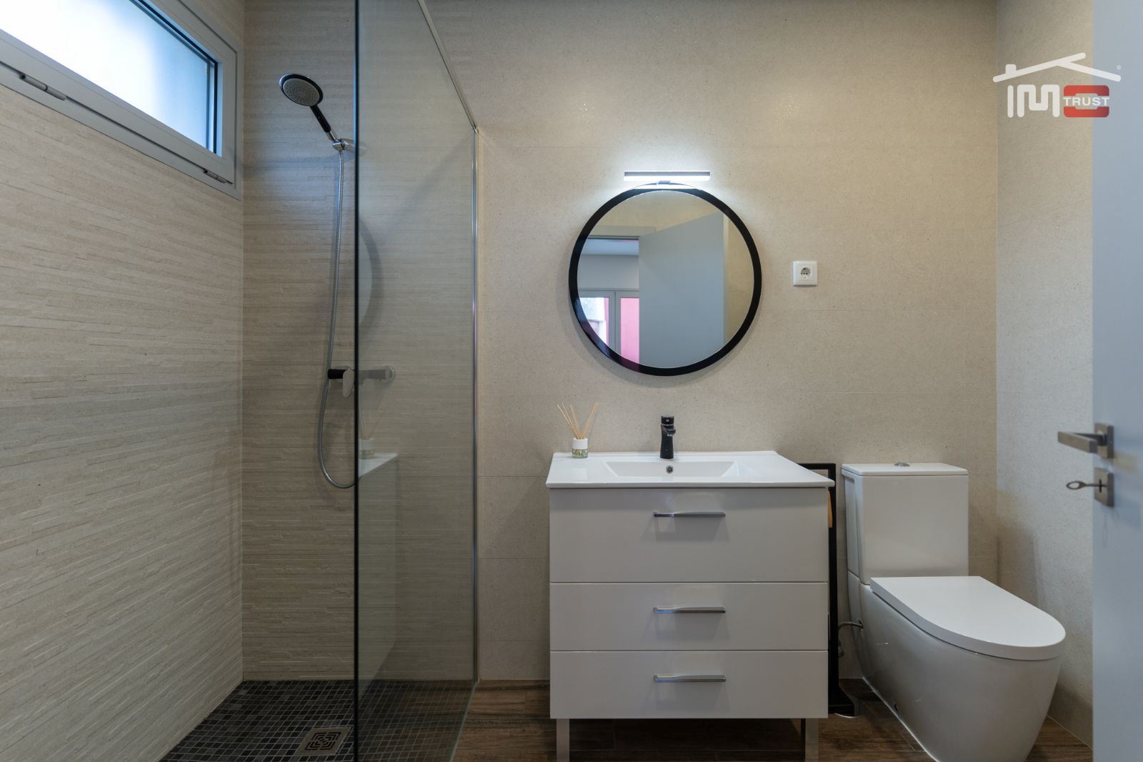 Moradia T3 para Arrendamento em Atouguia