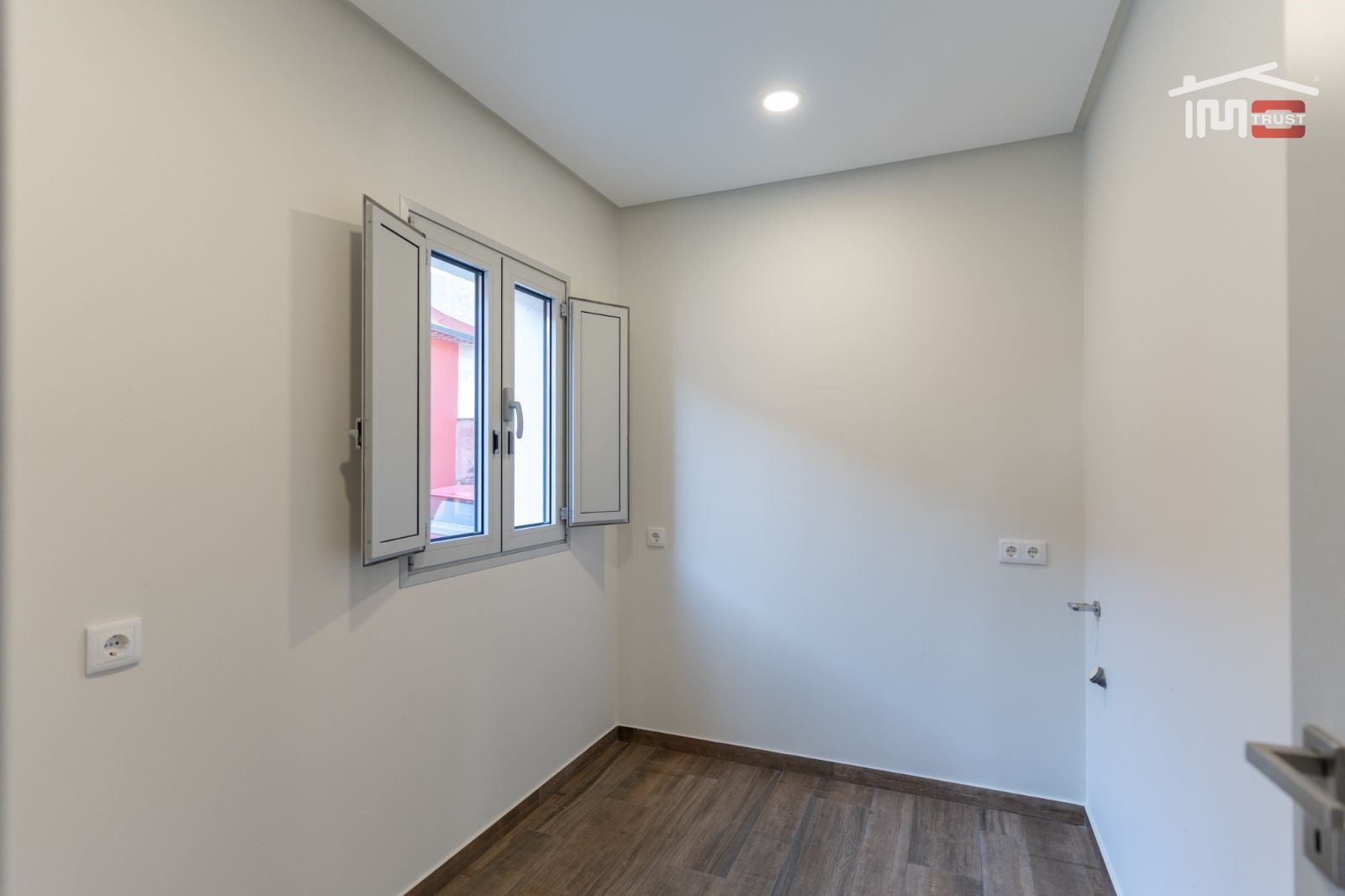 Moradia T3 para Arrendamento em Atouguia