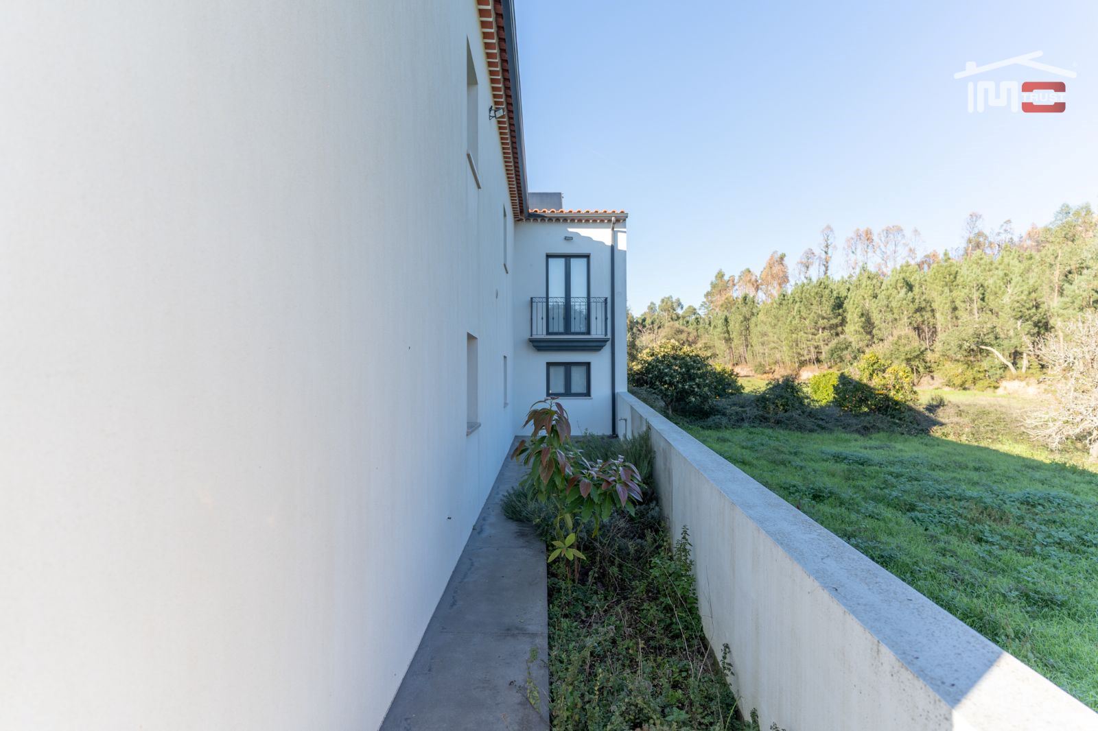 Moradia T3 para Arrendamento em Atouguia