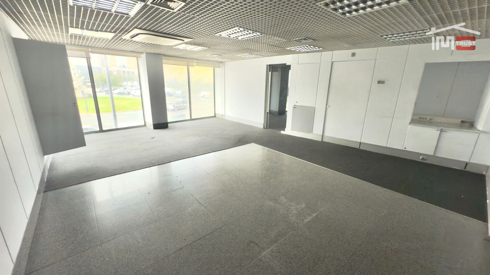 Loja para Arrendamento em Alvalade