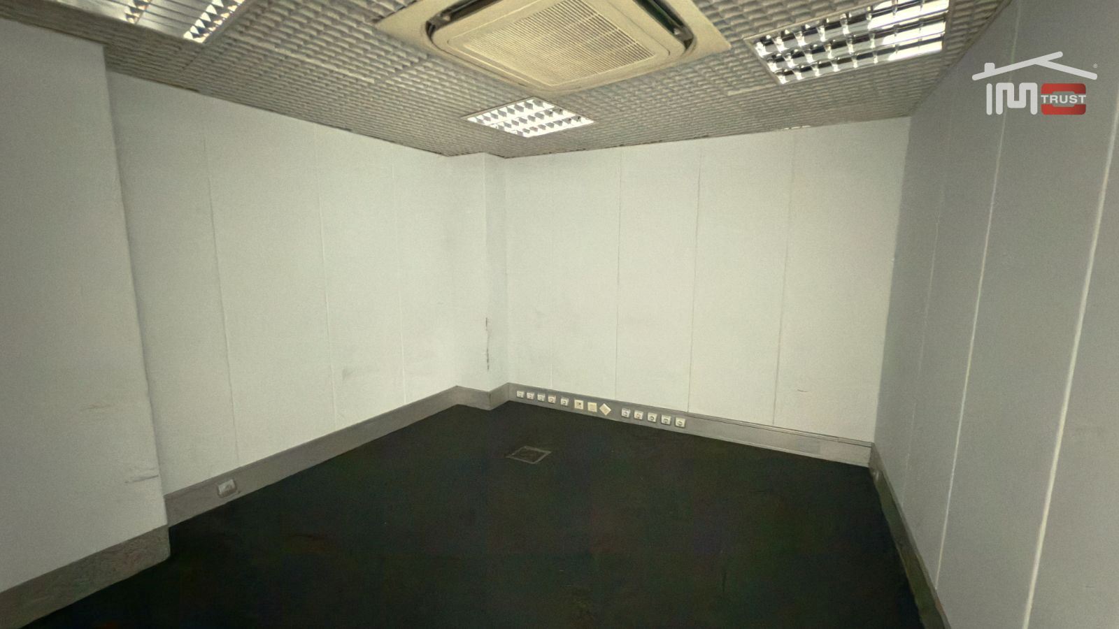 Loja para Arrendamento em Alvalade