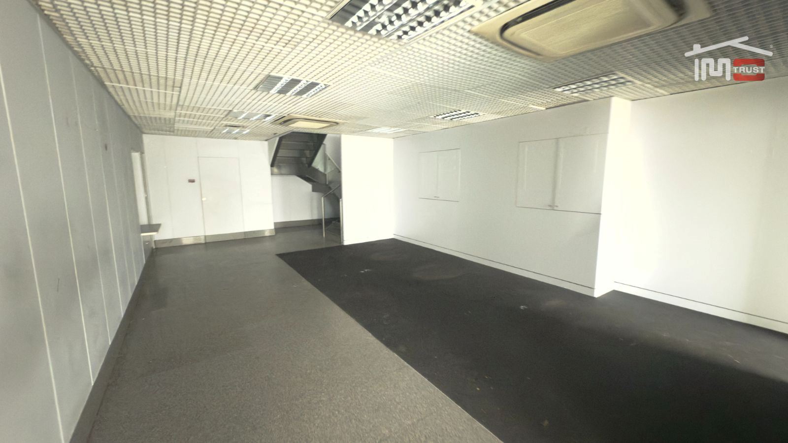 Loja para Arrendamento em Alvalade