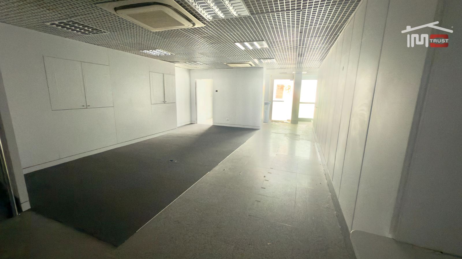 Loja para Arrendamento em Alvalade