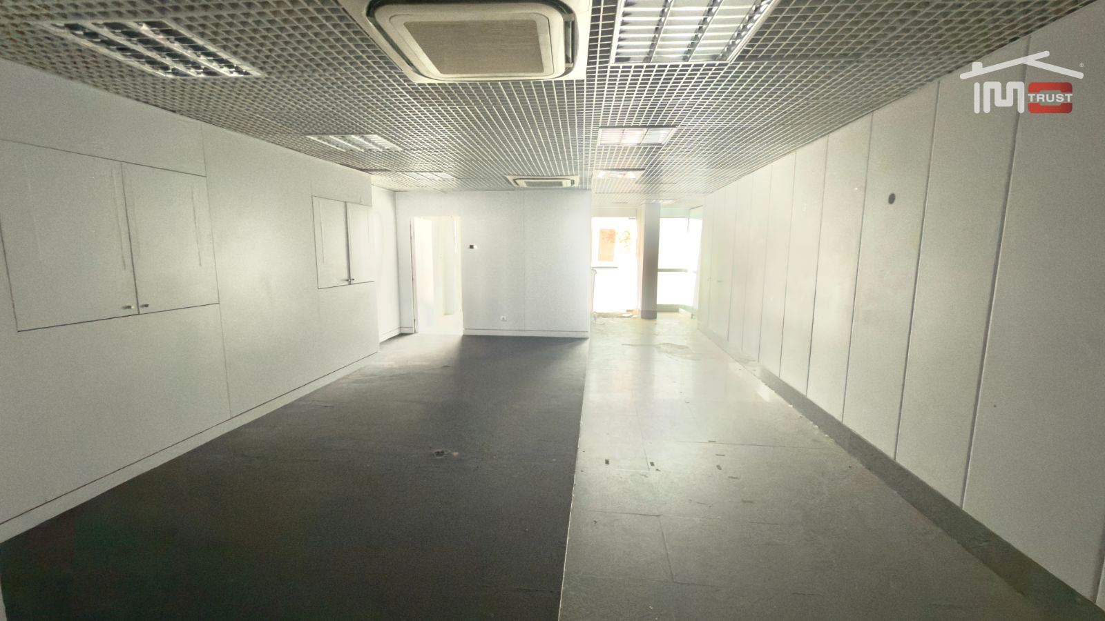 Loja para Arrendamento em Alvalade