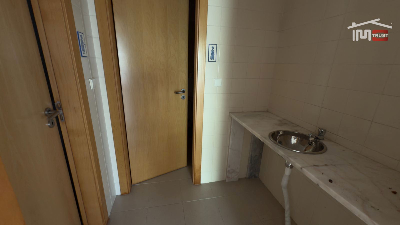 Loja para Venda em Camarate, Unhos e Apelação