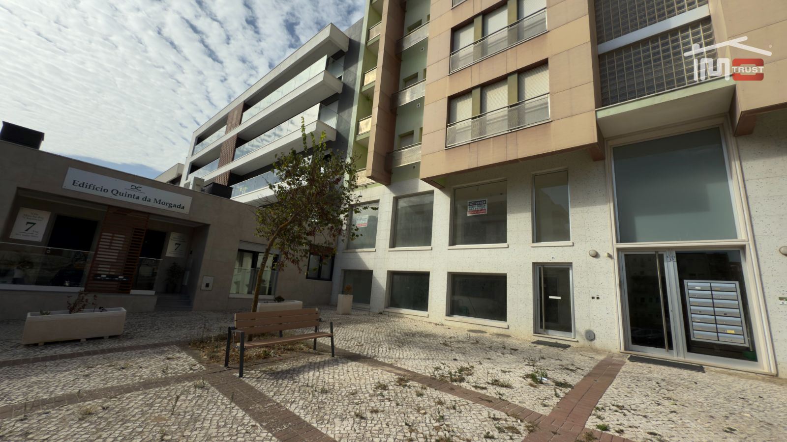 Loja para Venda em Camarate, Unhos e Apelação