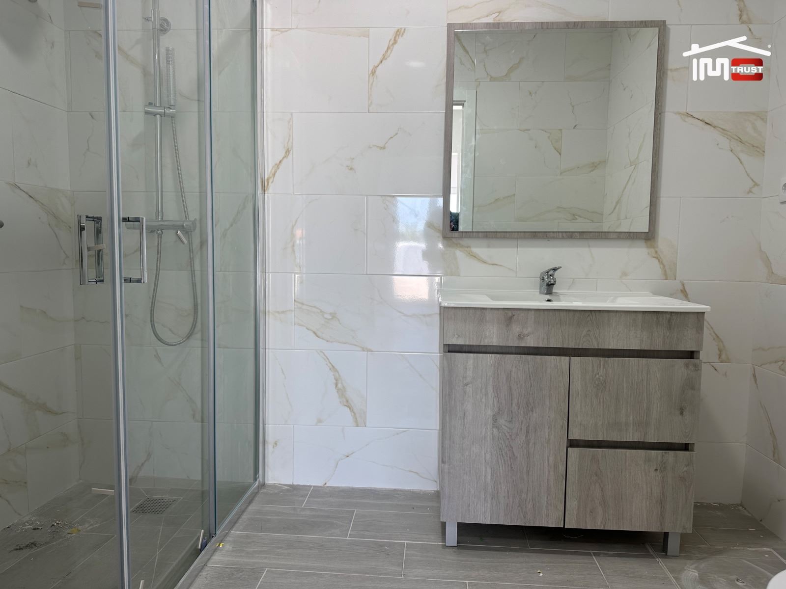 Moradia T4 para Venda em Atalaia e Alto Estanqueiro-Jardia