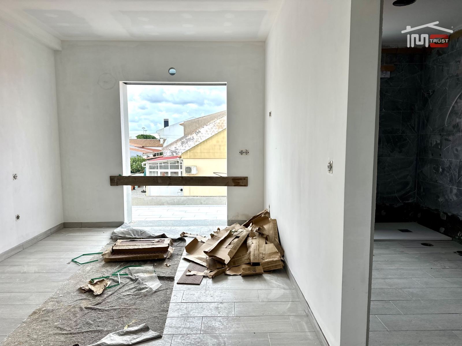 Moradia T4 para Venda em Atalaia e Alto Estanqueiro-Jardia