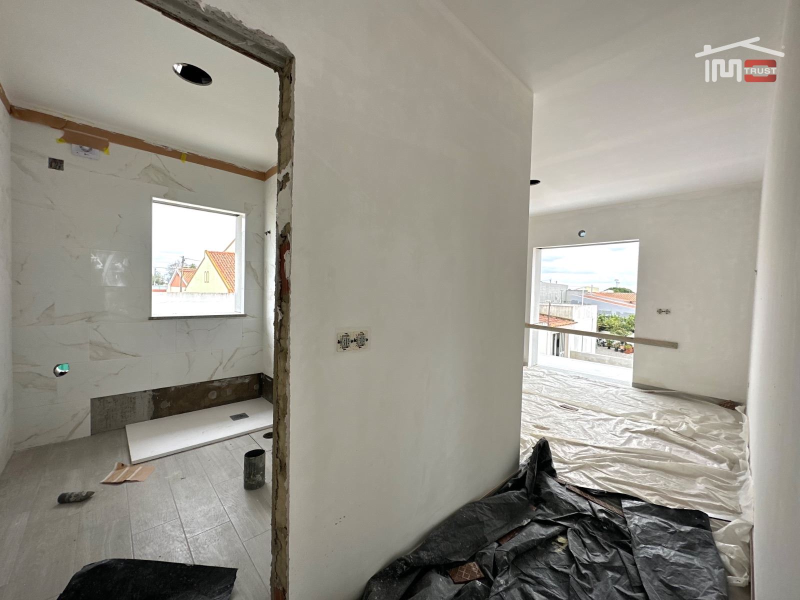 Moradia T4 para Venda em Atalaia e Alto Estanqueiro-Jardia