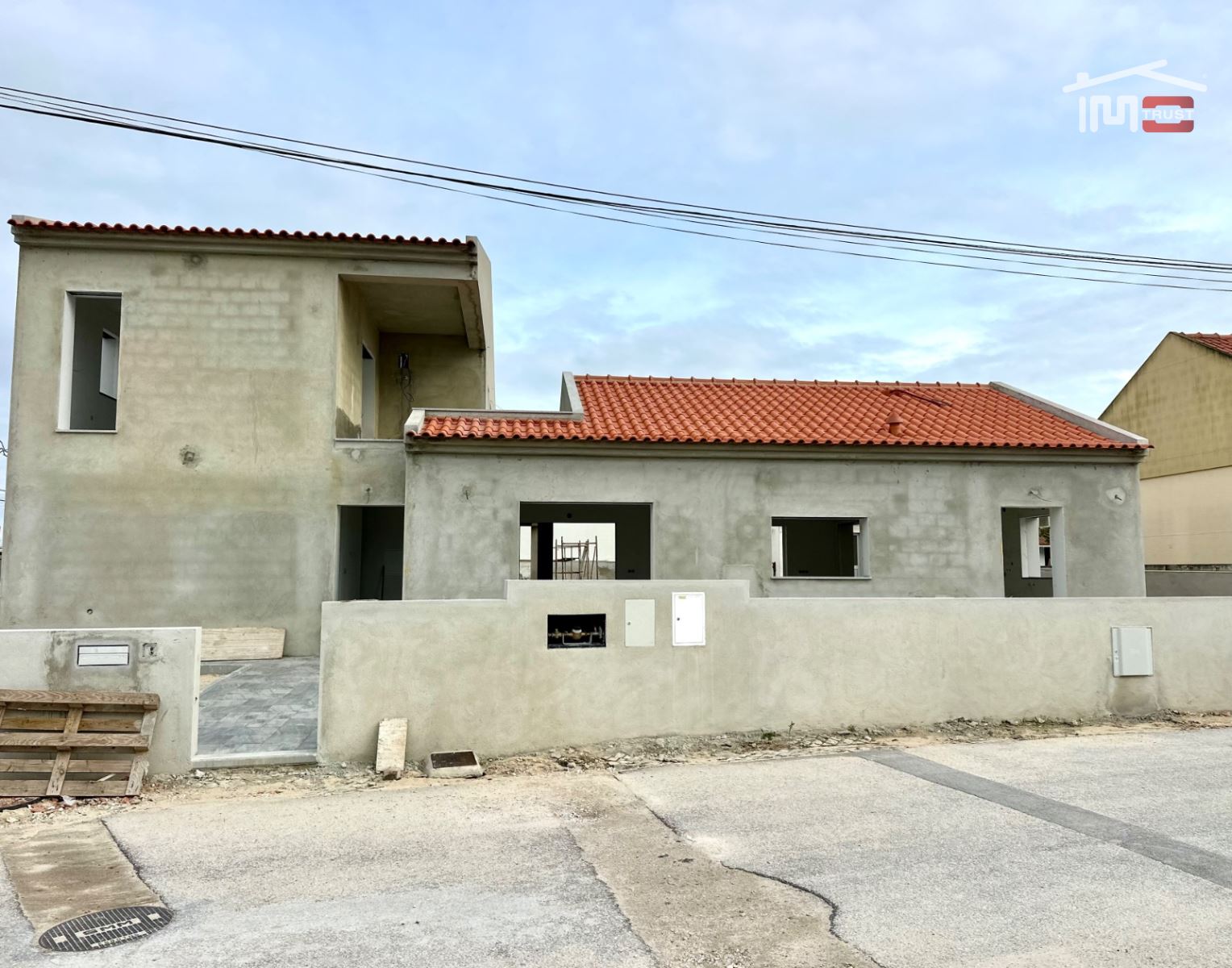 Moradia T4 para Venda em Atalaia e Alto Estanqueiro-Jardia