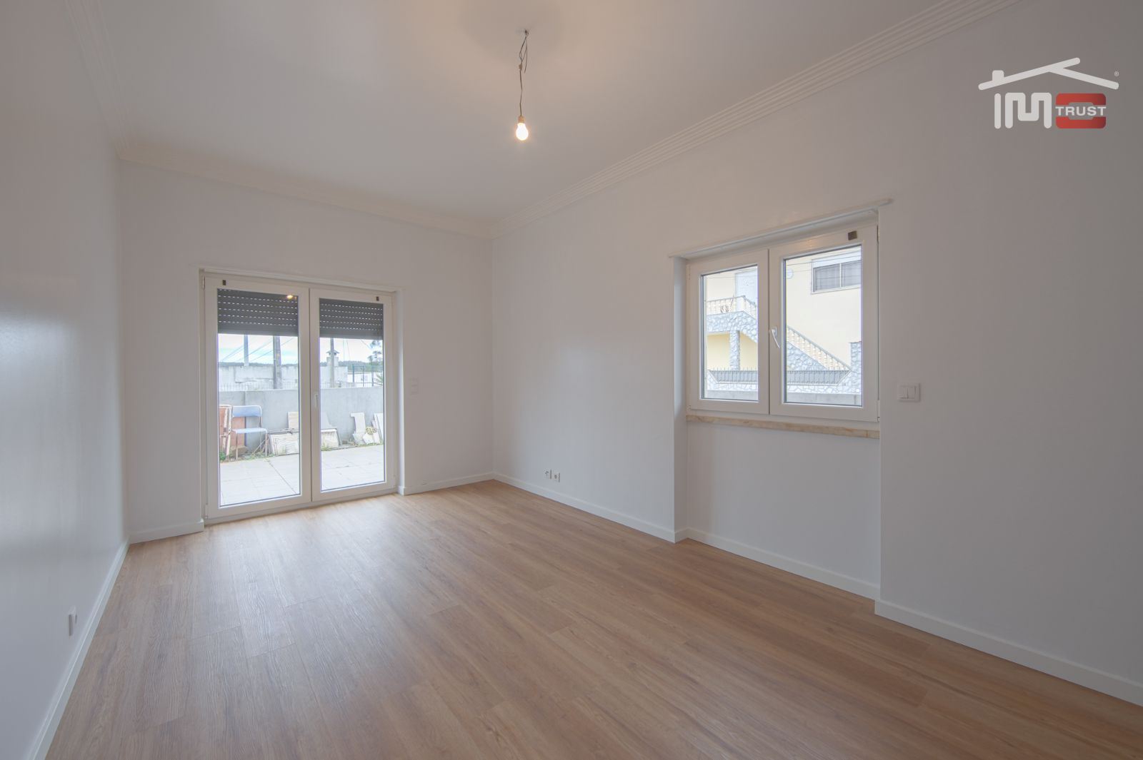 Moradia T4 para Venda em Queluz e Belas