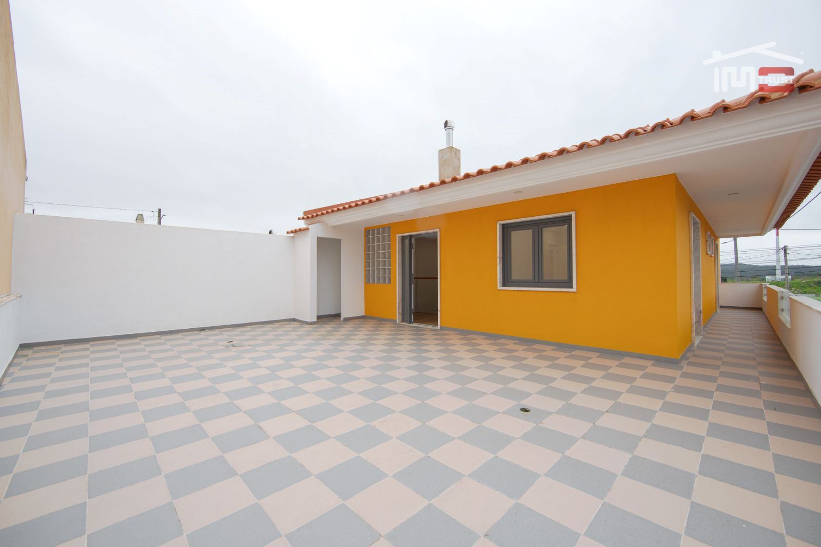 Moradia T4 para Venda em Queluz e Belas