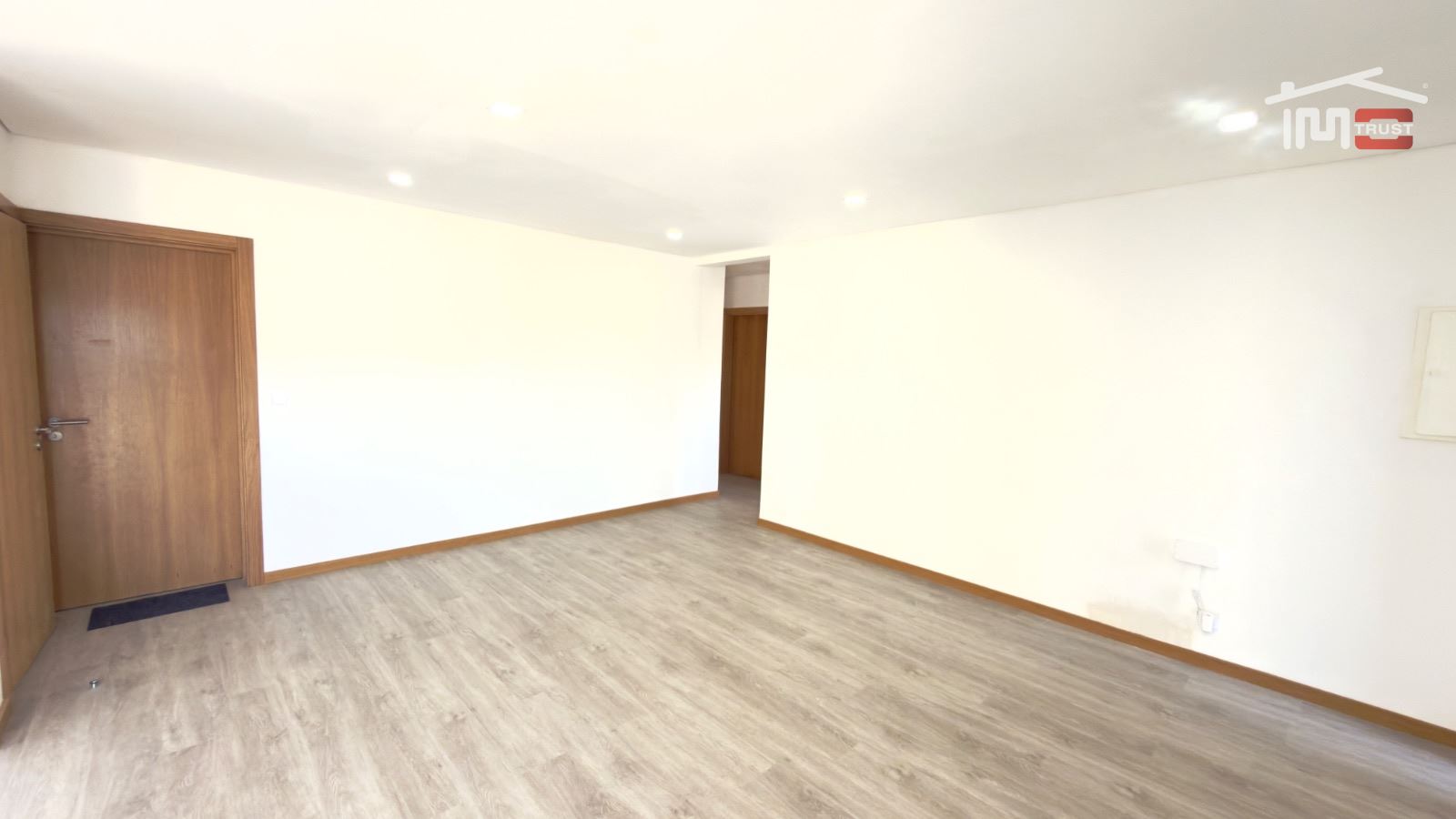 Moradia T3 para Arrendamento em Nossa Senhora da Piedade