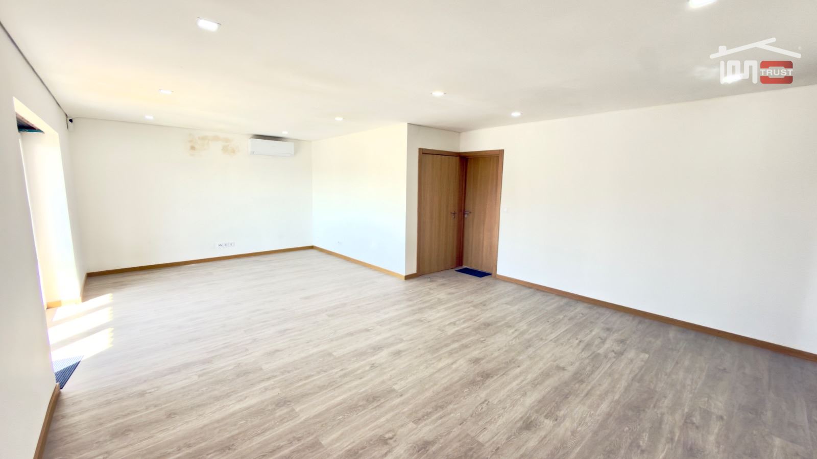 Moradia T3 para Arrendamento em Nossa Senhora da Piedade