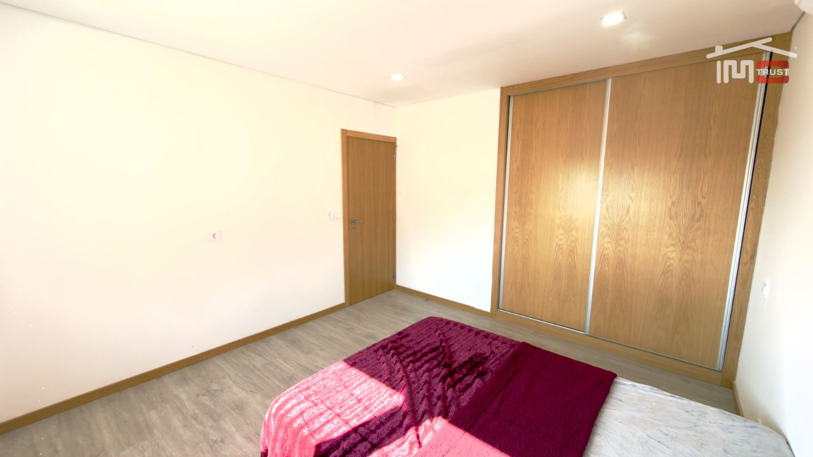 Moradia T3 para Arrendamento em Nossa Senhora da Piedade