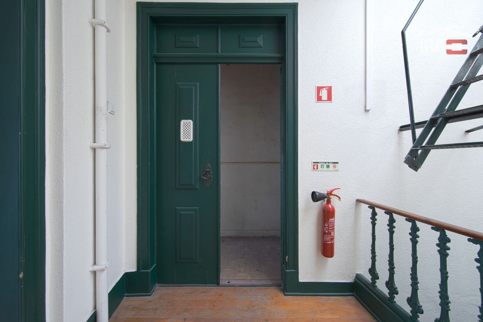 Apartamento T5 para Venda em Alcantara