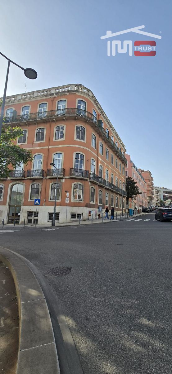 Apartamento T5 para Venda em Alcantara