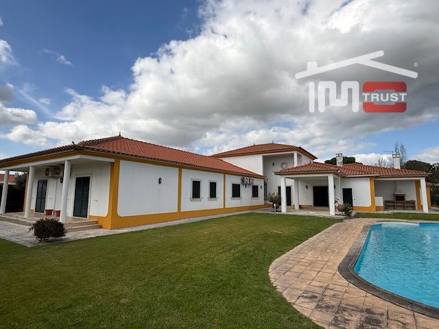 Moradia T6 para Venda em Palmela