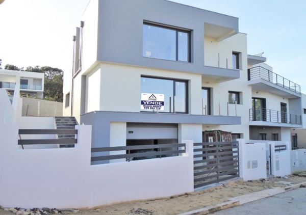 Casa aislada T4, para Compra