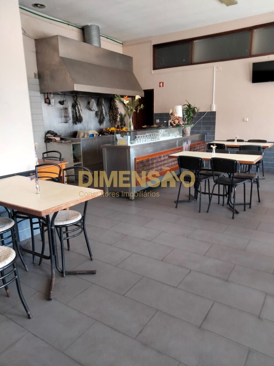 Loja para Trespasse em Custóias, Leça do Balio e Guifões