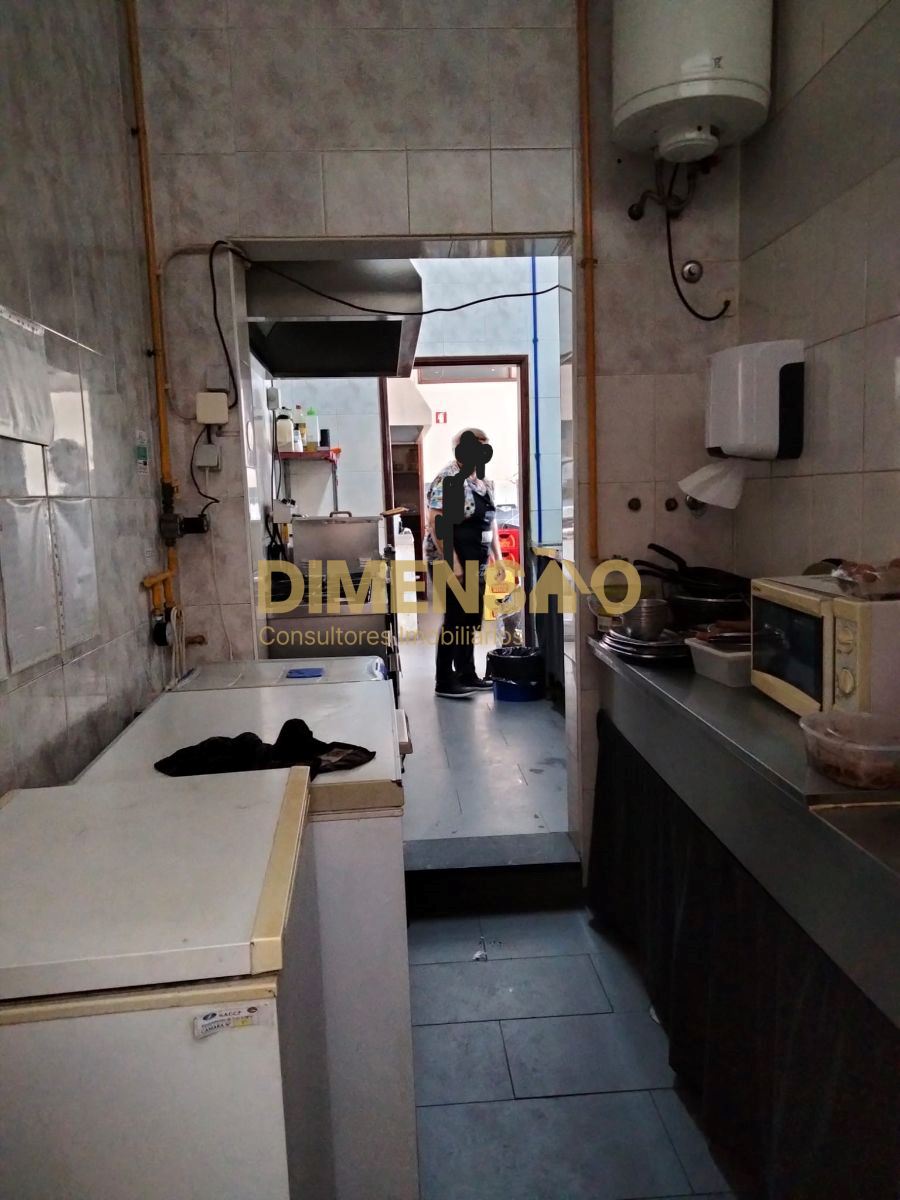 Loja para Trespasse em Custóias, Leça do Balio e Guifões