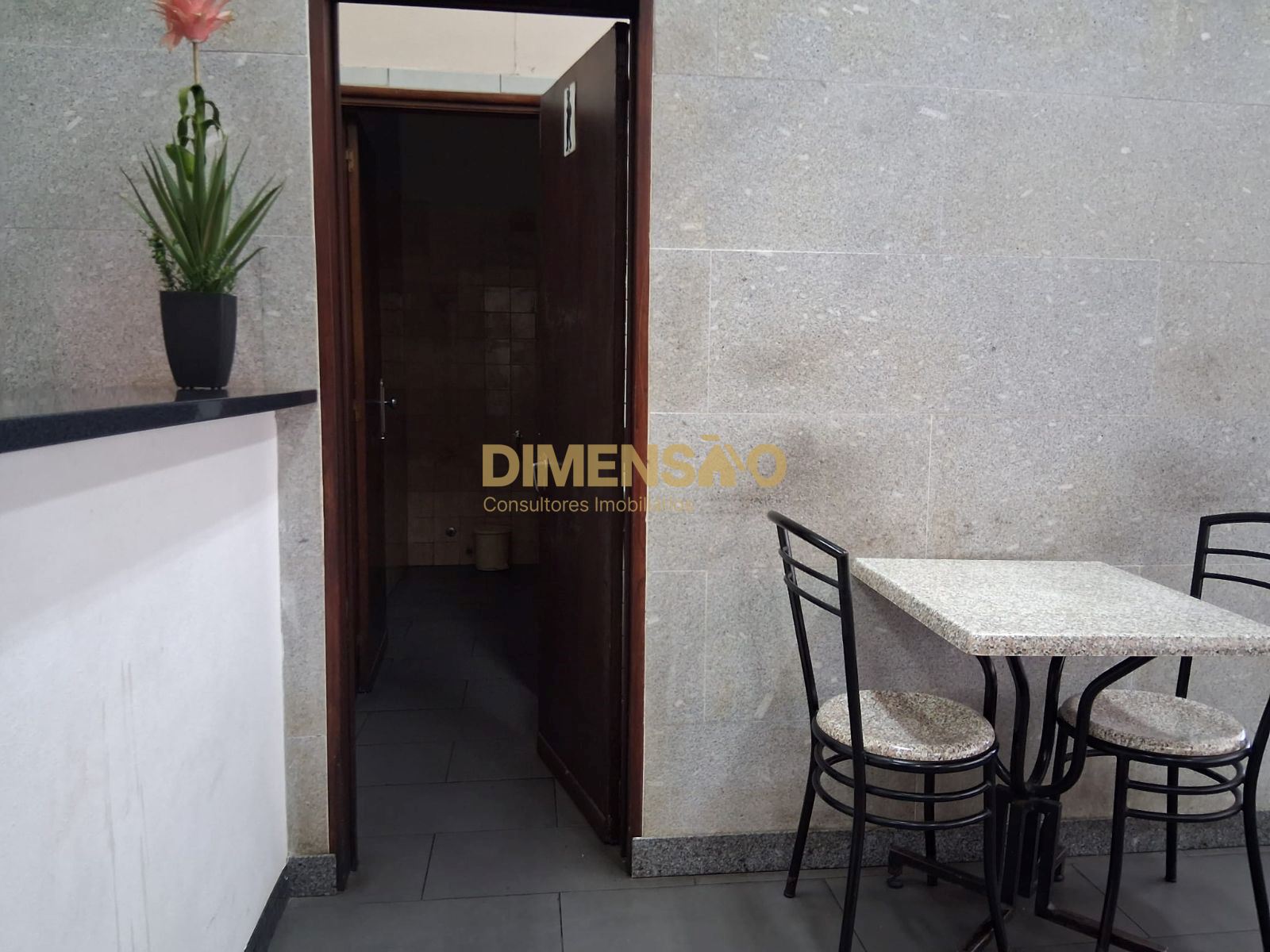 Loja para Trespasse em Custóias, Leça do Balio e Guifões