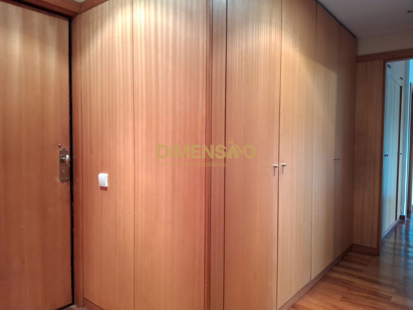 Apartamento T1 para Arrendamento em Pedrouços