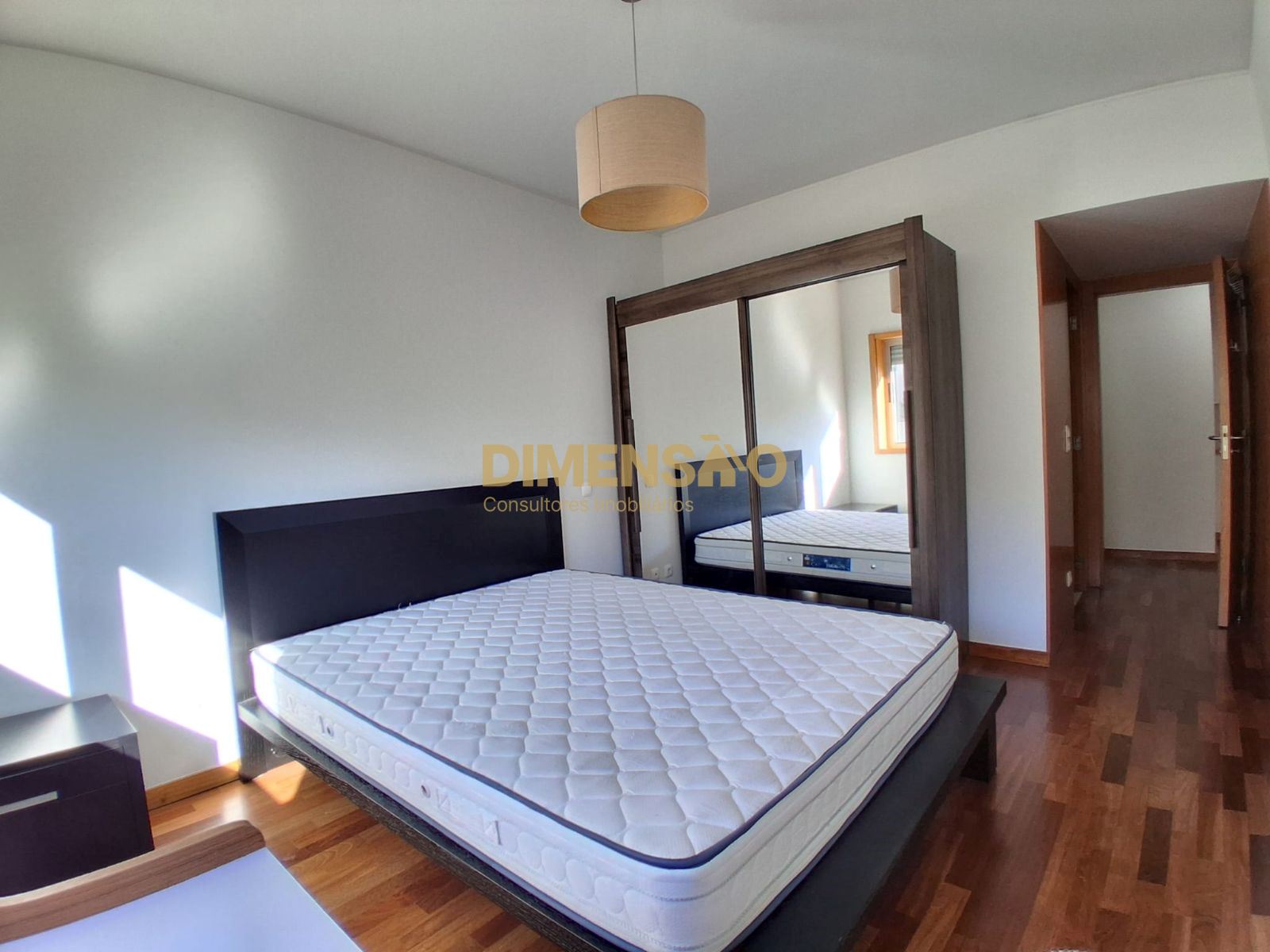 Apartamento T2 para Arrendamento em Pedrouços