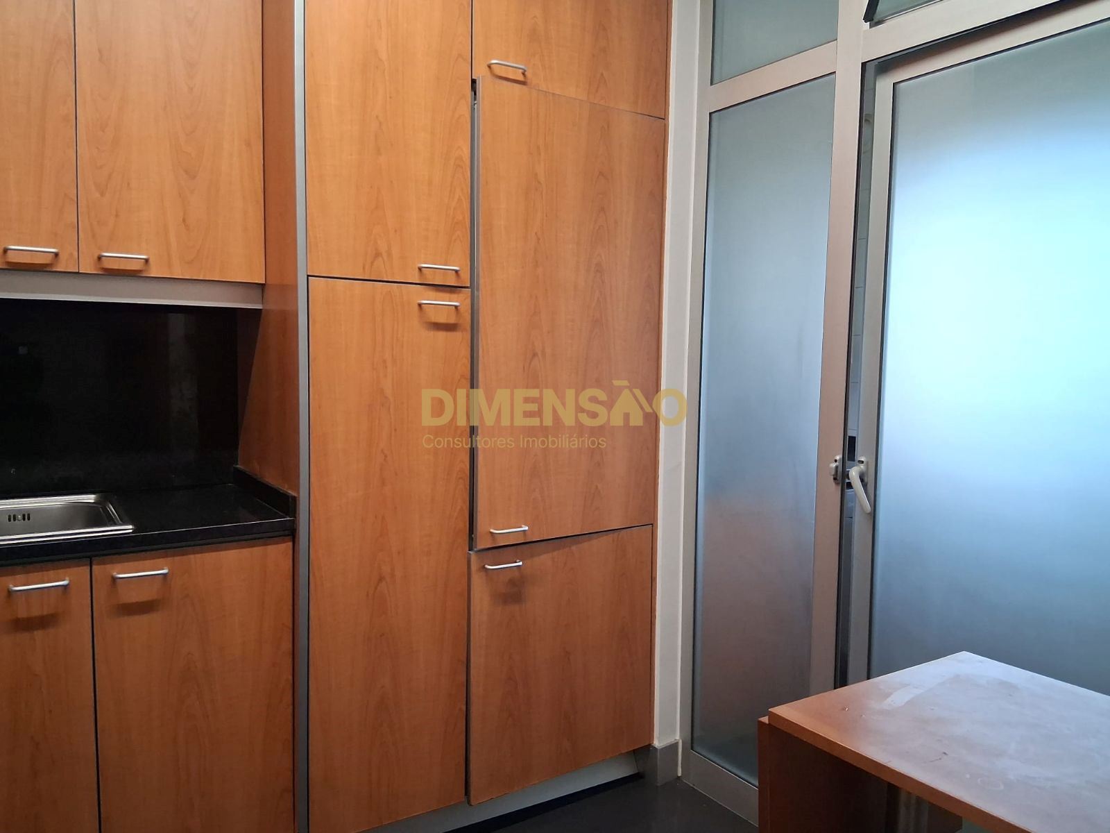 Apartamento T2 para Arrendamento em Pedrouços