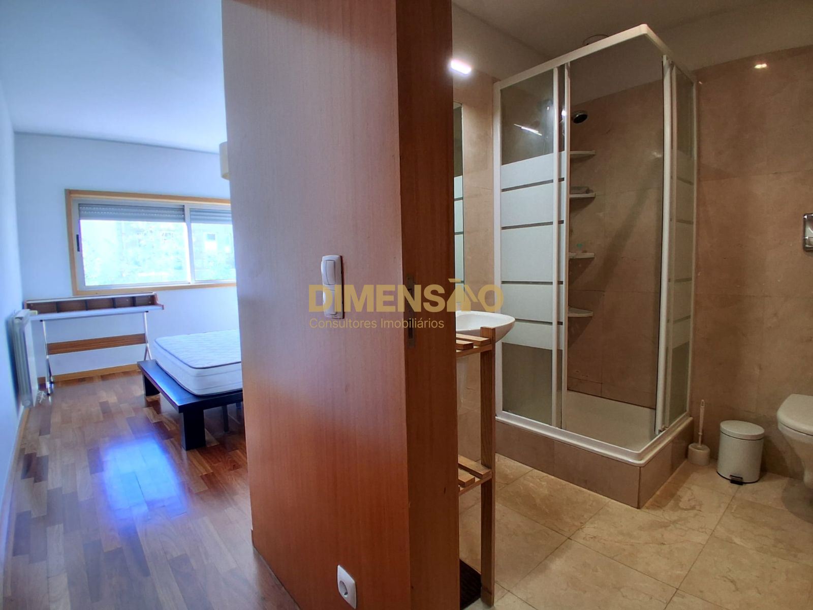 Apartamento T2 para Arrendamento em Pedrouços